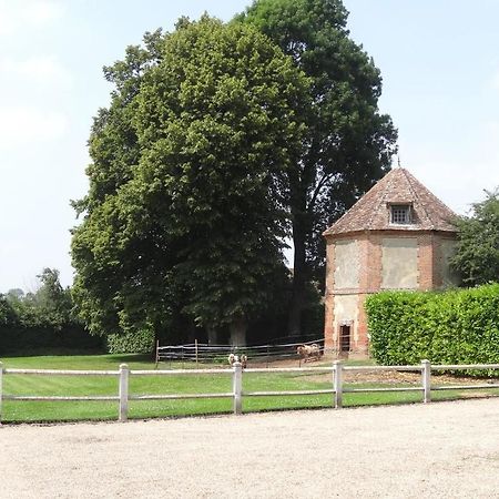فندق Bonneville-la-Louvetفي  Chateau De Maillot المظهر الخارجي الصورة