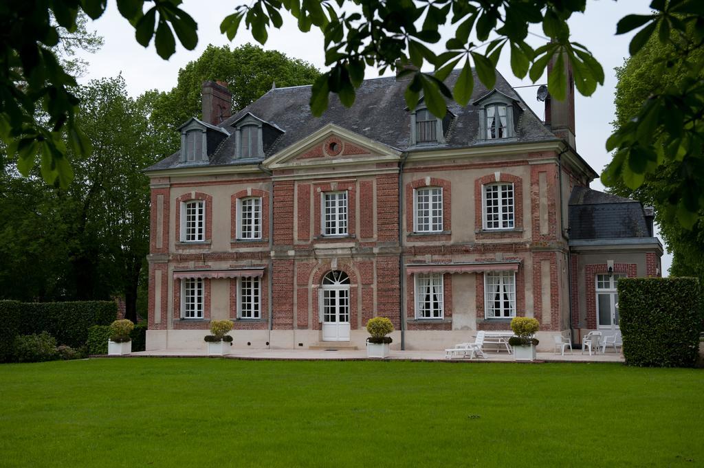 فندق Bonneville-la-Louvetفي  Chateau De Maillot المظهر الخارجي الصورة